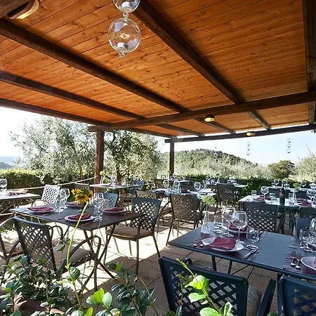 Nyaraló Holiday Tenuta Di Forte Sorgnano Peg021001 Cya Gualdo Cattaneo